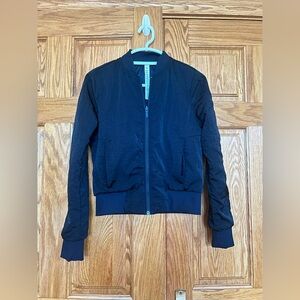 Lululemon - Windbreaker/Bomber Jacket